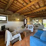 Large Group Retreat With Pool * Amandola