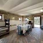 Large Group Retreat With Pool Amandola