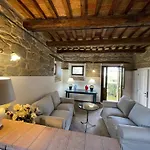 Large Group Retreat With Pool * Amandola
