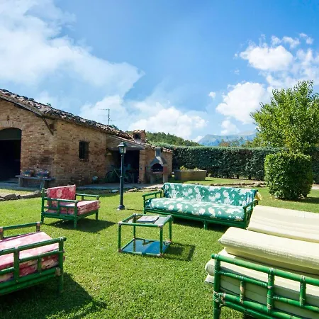 Belvilla By Oyo Fattoria 15 * Amandola