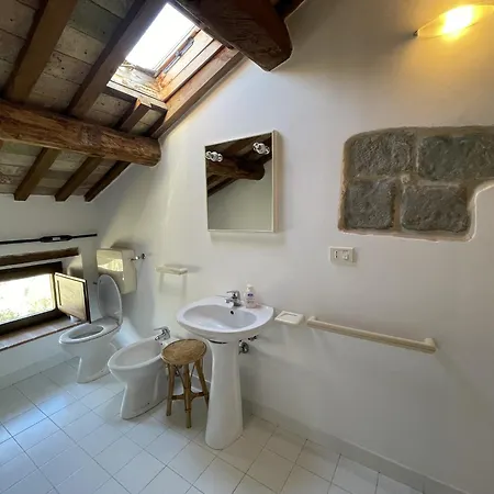 Prázdninový dům Large Group Retreat With Pool Amandola