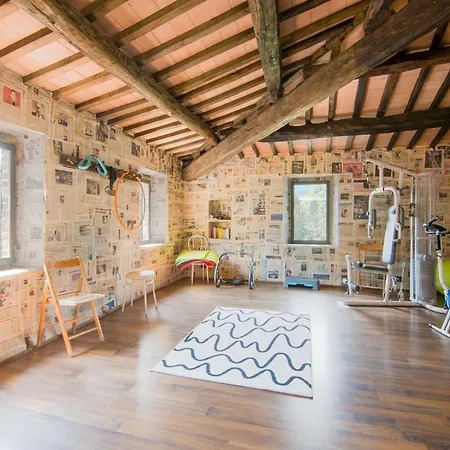 Large Group Retreat With Pool Prázdninový dům